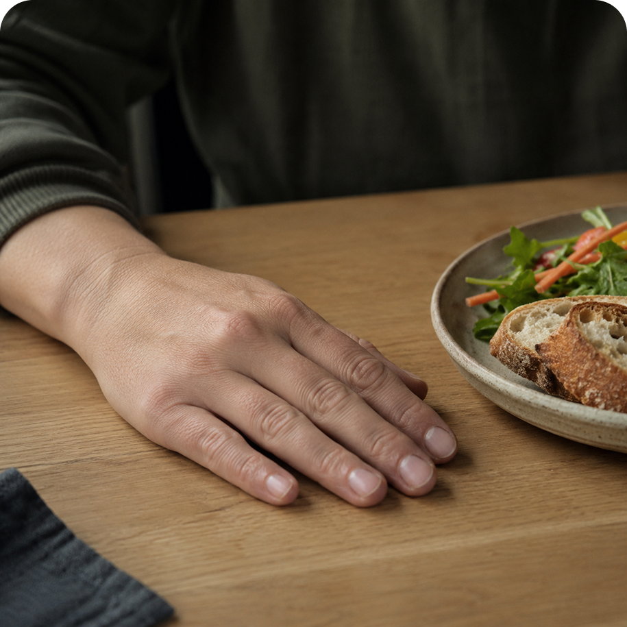 Mino+ Anwendung vor dem Essen – drei Sprühstöße in Sekunden